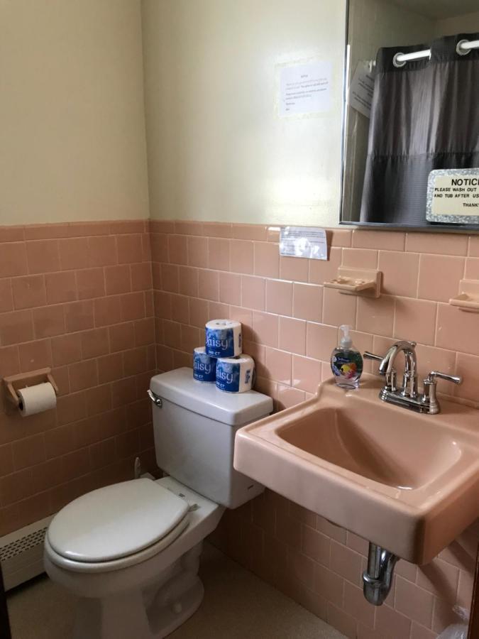 Brookside House Hotel Quincy Екстериор снимка