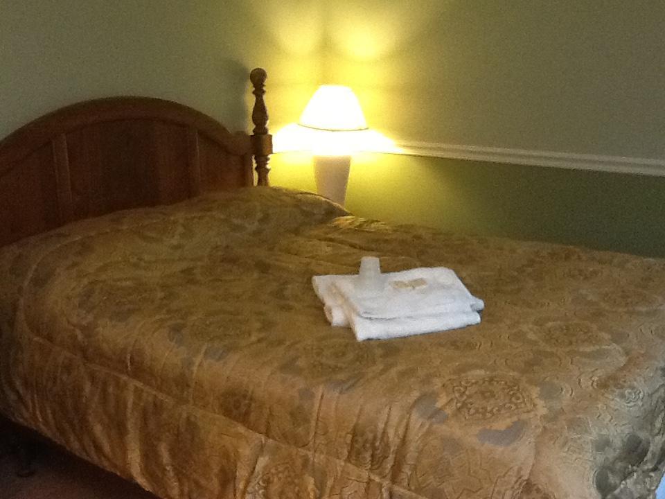 Brookside House Hotel Quincy Екстериор снимка